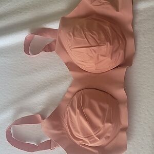 Knix 7+ Padded V-Neck Bra